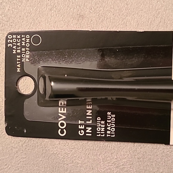 COVERGIRL MAKEUP BUNDLE OF 7 ITEMS - Picture 6 of 13